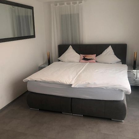 Hotel Hippel Krone Kerzers Экстерьер фото
